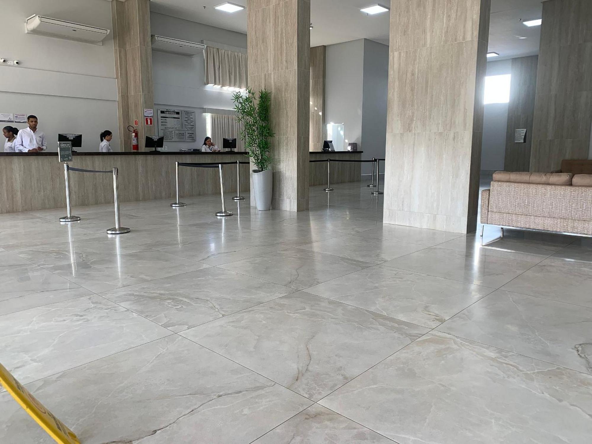 Hotel Spazzio Diroma Cafe Da Manha E Acesso Ao Acqua Park Caldas Novas Exterior foto