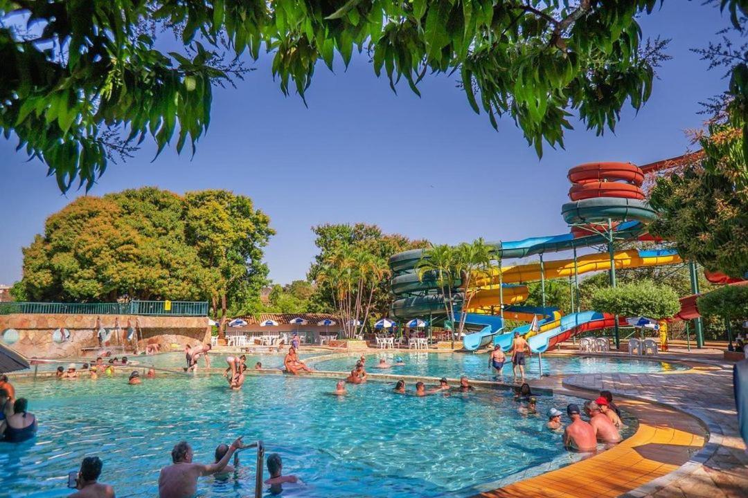 Hotel Spazzio Diroma Cafe Da Manha E Acesso Ao Acqua Park Caldas Novas Exterior foto